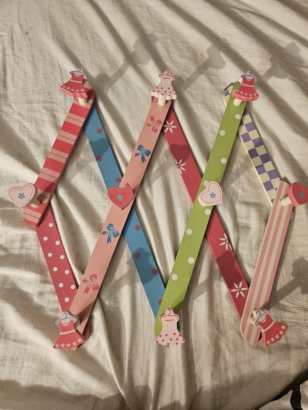 Kids Decorative Wall Rack - Pink, Blue, Green, Red